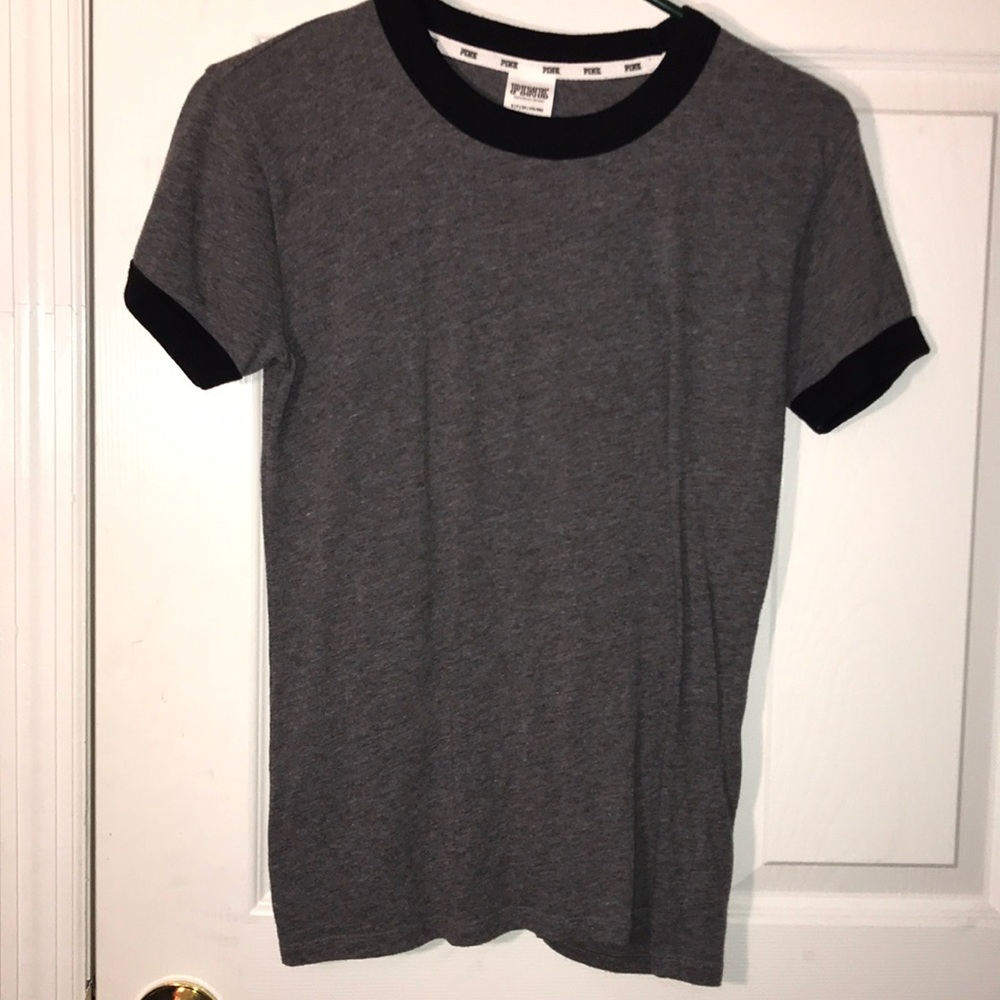 grey t-shirt